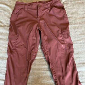 Duluth Trading Co Red Capris Sleek High-Waisted Design